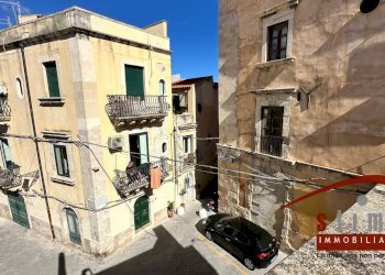 Foto 27 - Stabile - Palazzo via san pietro
 
26, Siracusa - foto 27