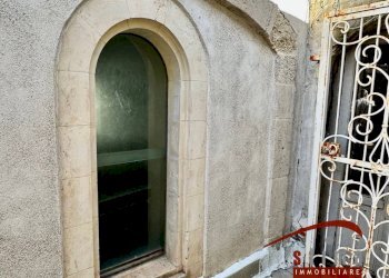 Foto 34 - Stabile - Palazzo via san pietro
 
26, Siracusa - foto 34