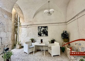 Foto 40 - Stabile - Palazzo via san pietro
 
26, Siracusa - foto 40