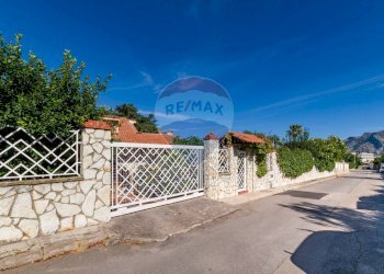 Ingresso - Villa Viale Regione Siciliana Nord Ovest
 
7800, Palermo - foto 20