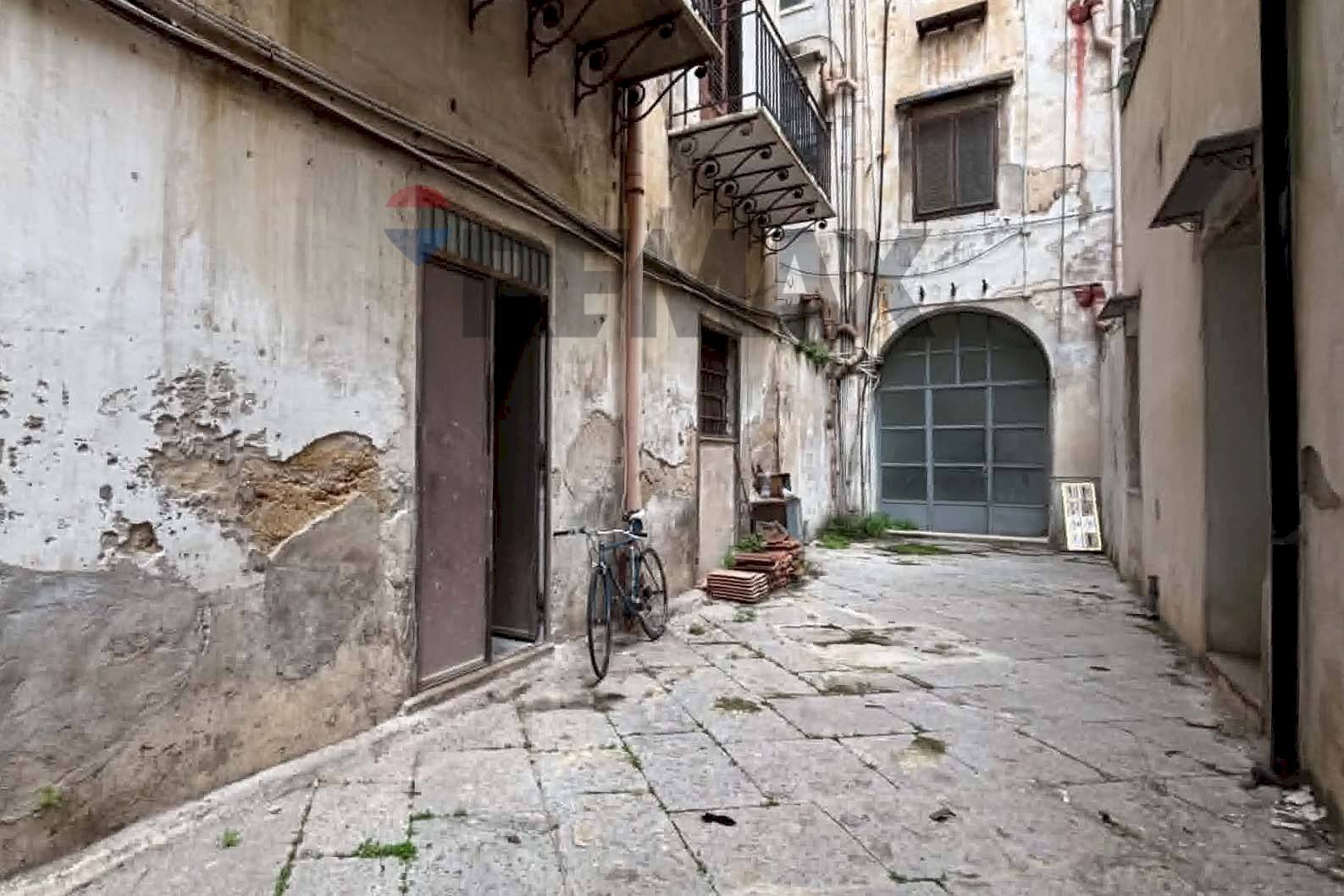 Edificio all\'aperto - Magazzino Via Antonio Veneziano
79/A, Palermo - foto 3