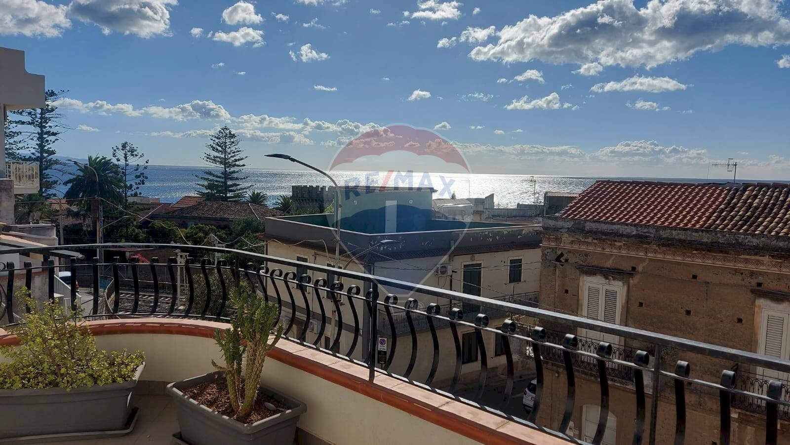 Balcone - Three-room apartment via Francesco Aurelio Di Bella
 
13, Roccalumera - photo 1