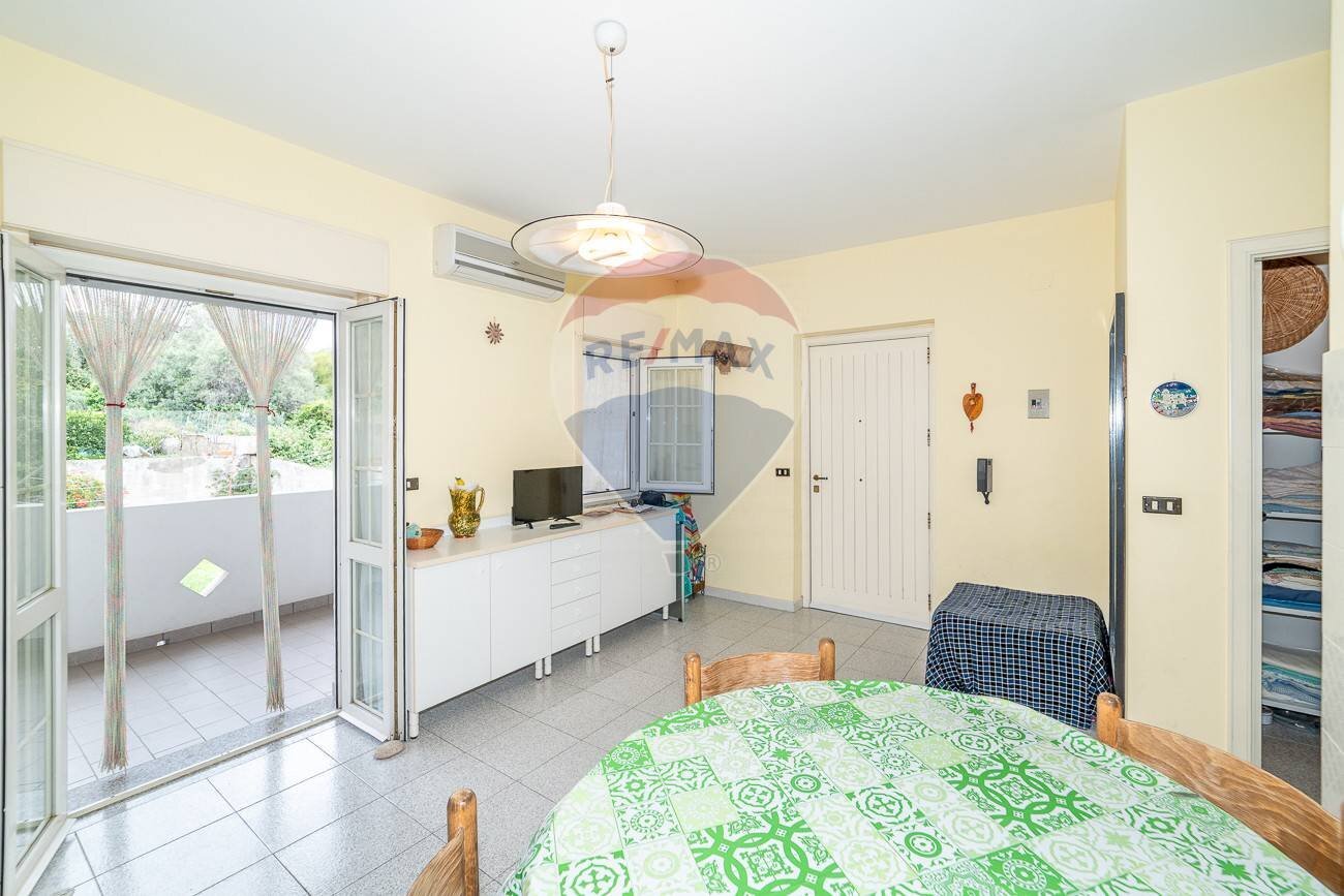 Sala da pranzo - Three-room apartment via Francesco Aurelio Di Bella
13, Roccalumera - photo 2