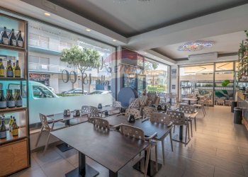 Sala da pranzo - Cafeteria - Cold Bar Viale Mario Milazzo
 
2, Caltagirone - photo 16