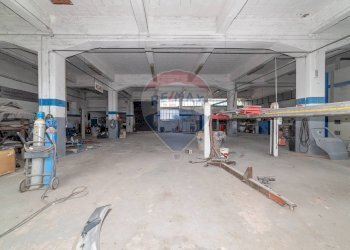 Parcheggio - Locale Commerciale Via Re Martino
 
114, Catania - foto 14