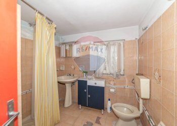 Bagno - Locale Commerciale Via Re Martino
 
114, Catania - foto 26