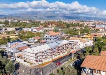 Edificio all\'aperto - Villa a Schiera Via Marchese di Casalotto, Aci Sant'Antonio - foto 1