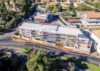 Edificio all\'aperto - Villa a Schiera Via Marchese di Casalotto, Aci Sant'Antonio - foto 2