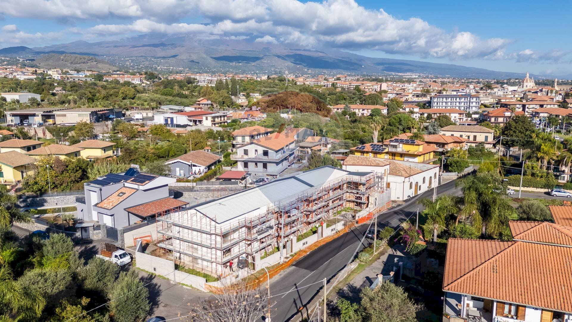 Edificio all\'aperto - Villa a Schiera Via Marchese di Casalotto, Aci Sant'Antonio - foto 1