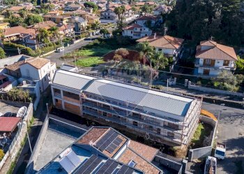 Edificio all\'aperto - Villa a Schiera Via Marchese di Casalotto, Aci Sant'Antonio - foto 3