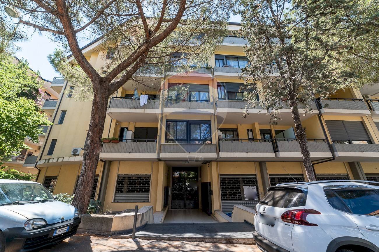 Edificio all\'aperto - Two-room apartment Via Giuseppe Mazzini
 
21, Gravina di Catania - photo 3