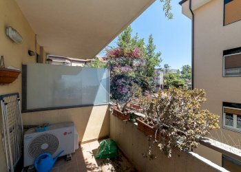 Balcone - Bilocale Via Giuseppe Mazzini
 
21, Gravina di Catania - foto 9