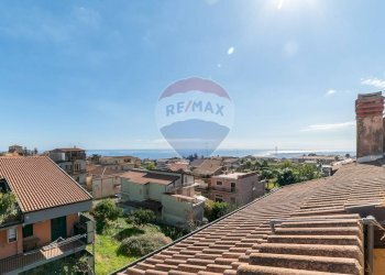 Edificio all\'aperto - Attico Via Alfio Cassisi
 
19, Piedimonte Etneo - foto 7