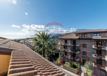 Edificio all\'aperto - Attico Via Alfio Cassisi
 
19, Piedimonte Etneo - foto 15