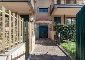 Edificio all\'aperto - Attico Via Alfio Cassisi
 
19, Piedimonte Etneo - foto 33