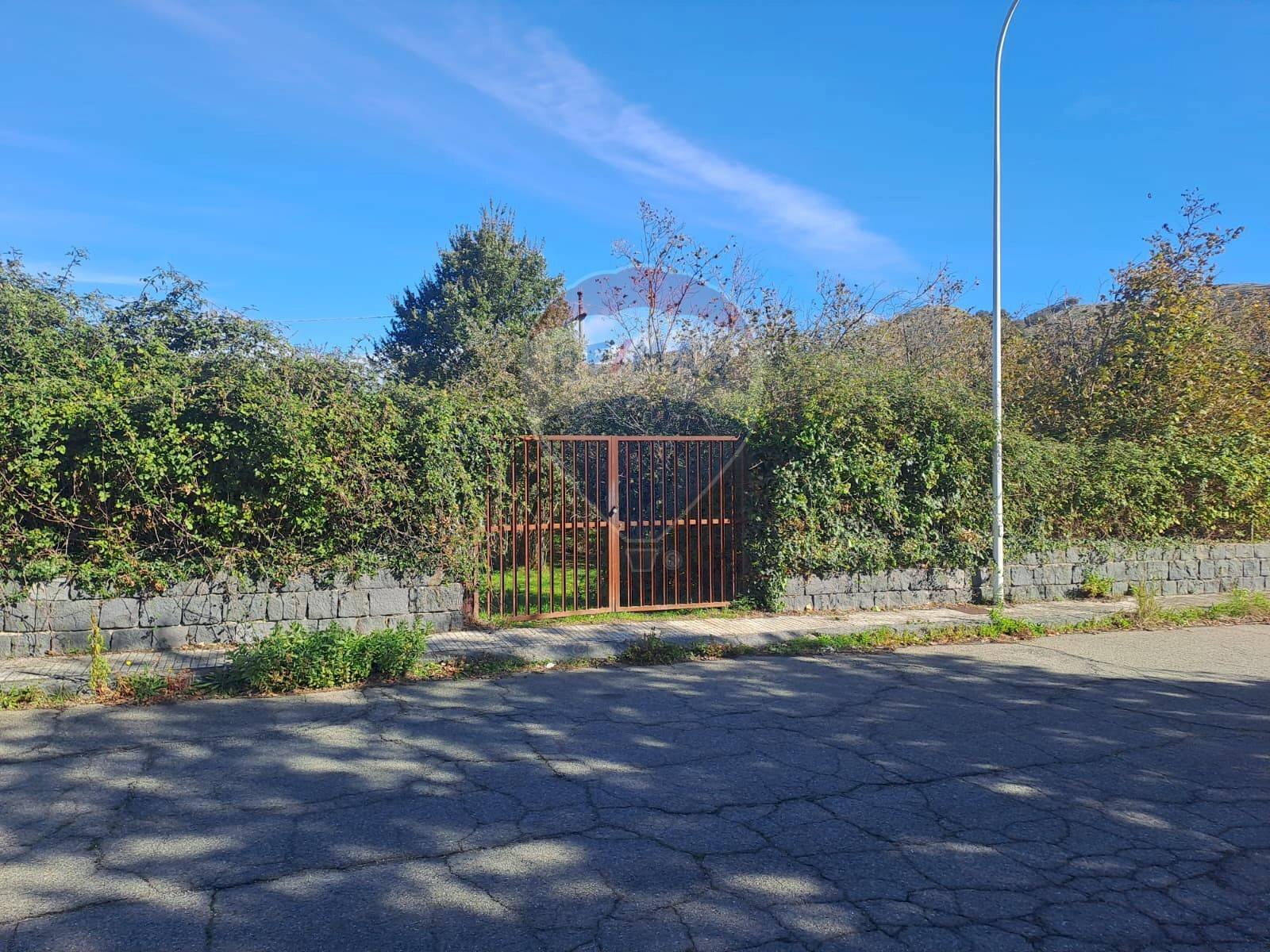 Casa all\'aperto - Terreno edificabile Via Stazzone, Linguaglossa - foto 1