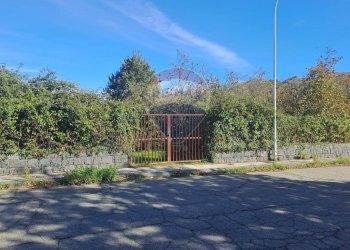 Casa all\'aperto - Terreno edificabile Via Stazzone, Linguaglossa - foto 1