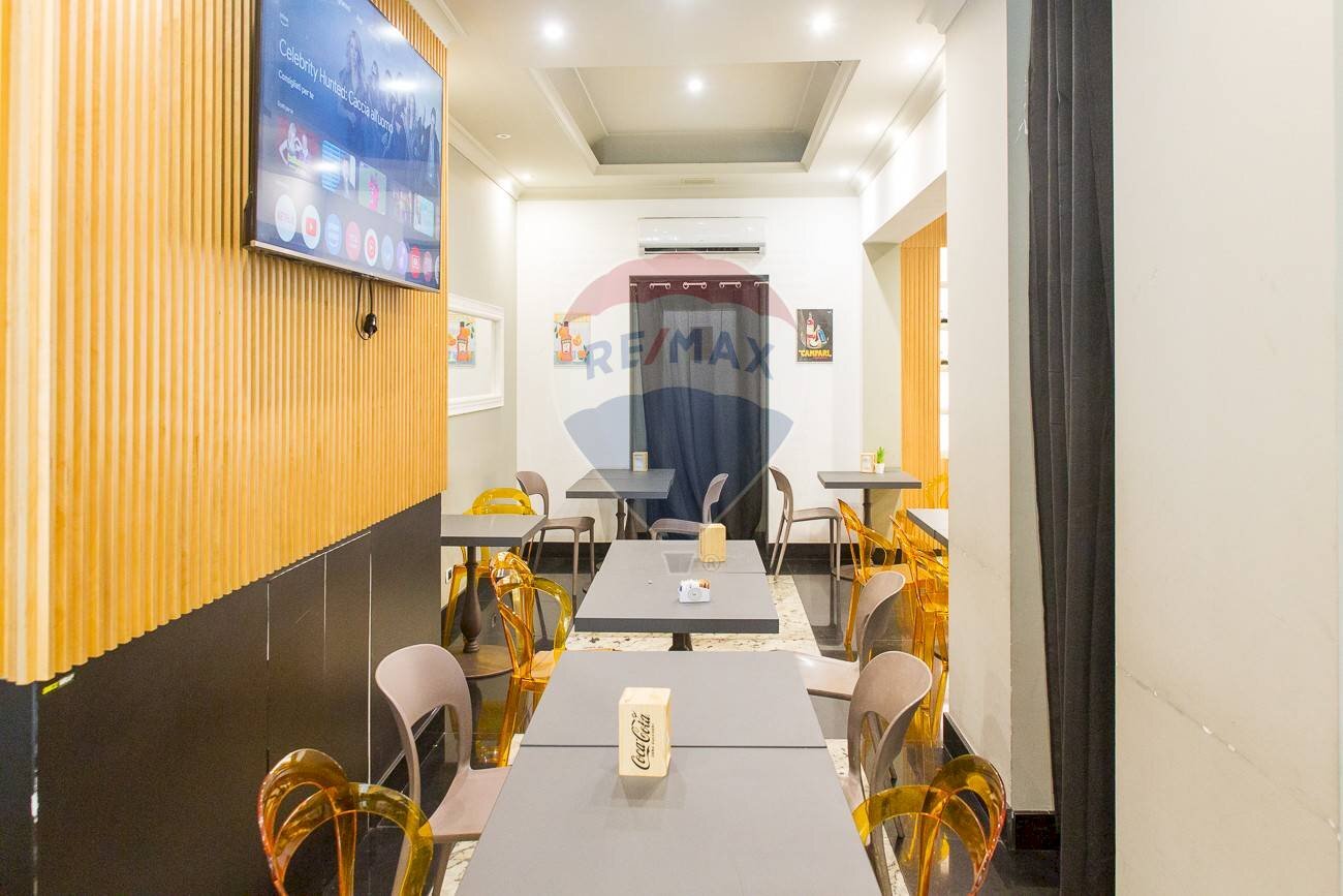 Sala da pranzo - Cafeteria - Cold Bar Viale Vittorio Veneto
 
35, Catania - photo 3