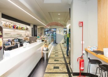 Cucina - Cafeteria - Cold Bar Viale Vittorio Veneto
 
35, Catania - photo 7