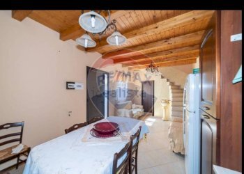 Sala da pranzo - Villa cda san nicolò le canne
 
snc, Caltagirone - foto 23