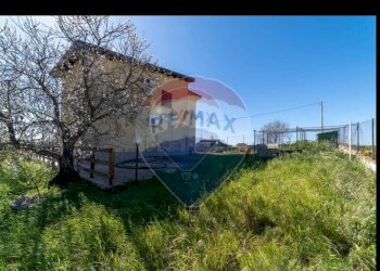 Edificio all\'aperto - Villa cda san nicolò le canne
 
snc, Caltagirone - foto 3