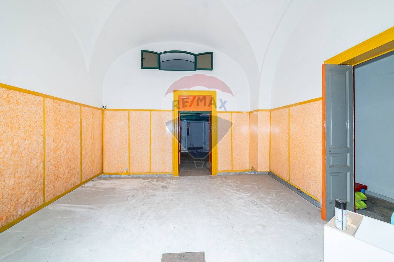 Ricezione / Lobby - Locale Commerciale Via Aloi
 
17, Catania - foto 3