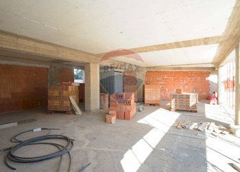 Terrazza - Locale Commerciale Via Marchese di Casalotto, Aci Sant'Antonio - foto 4