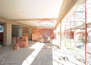 Ricezione / Lobby - Locale Commerciale Via Marchese di Casalotto, Aci Sant'Antonio - foto 5