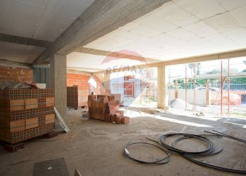 Soggiorno - Locale Commerciale Via Marchese di Casalotto, Aci Sant'Antonio - foto 6