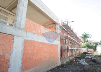 Edificio all\'aperto - Locale Commerciale Via Marchese di Casalotto, Aci Sant'Antonio - foto 21