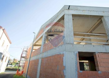 Edificio all\'aperto - Locale Commerciale Via Marchese di Casalotto, Aci Sant'Antonio - foto 23