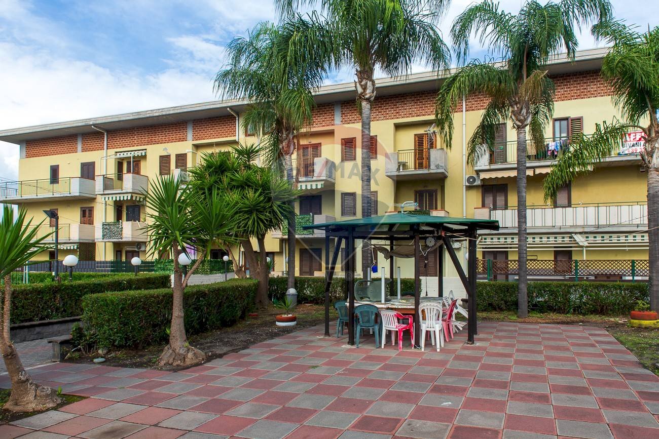 Edificio all\'aperto - Bilocale via dottor carbone
27, Mascali - foto 3