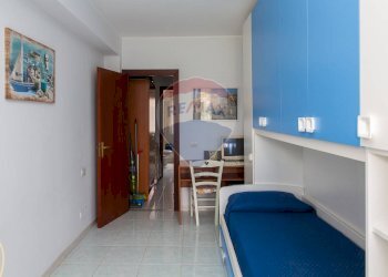 Camera / camera da letto - Bilocale via dottor carbone
 
27, Mascali - foto 14