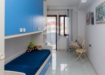 Camera / camera da letto - Bilocale via dottor carbone
 
27, Mascali - foto 15