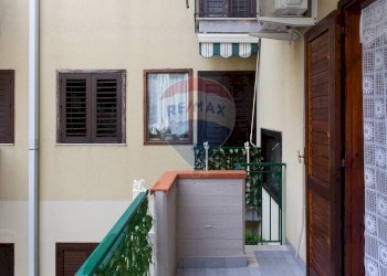 Balcone - Bilocale via dottor carbone
 
27, Mascali - foto 16