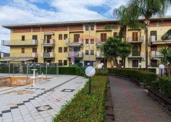 Edificio all\'aperto - Bilocale via dottor carbone
 
27, Mascali - foto 23