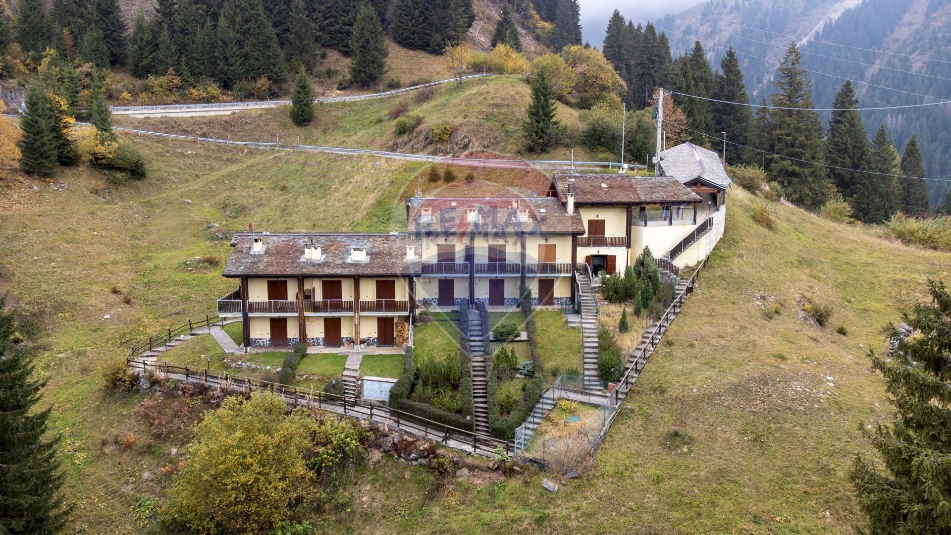 Casa all\'aperto - Villa a Schiera via Cambrembolo
 
19, Valleve - foto 1