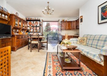Soggiorno - Villa a Schiera via Cambrembolo
 
19, Valleve - foto 4
