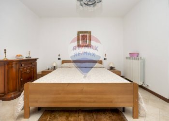 Camera / camera da letto - Villa a Schiera via Cambrembolo
 
19, Valleve - foto 21