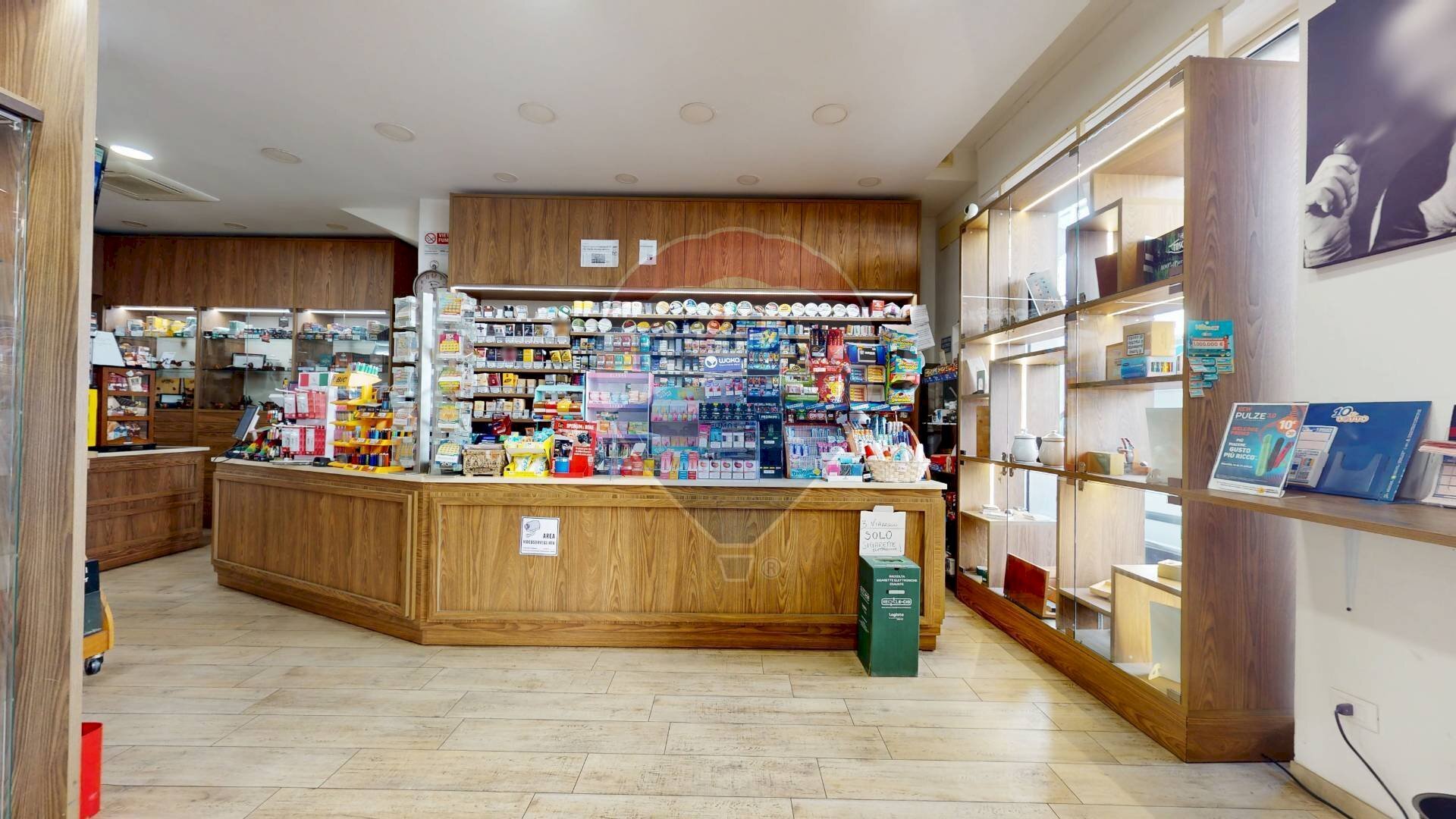 Ricezione / Lobby - Attività Commerciale via verdi
 
107, Viareggio - foto 1