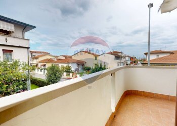 Balcone - Appartamento Via Dei Ginepri
 
4, Viareggio - foto 12