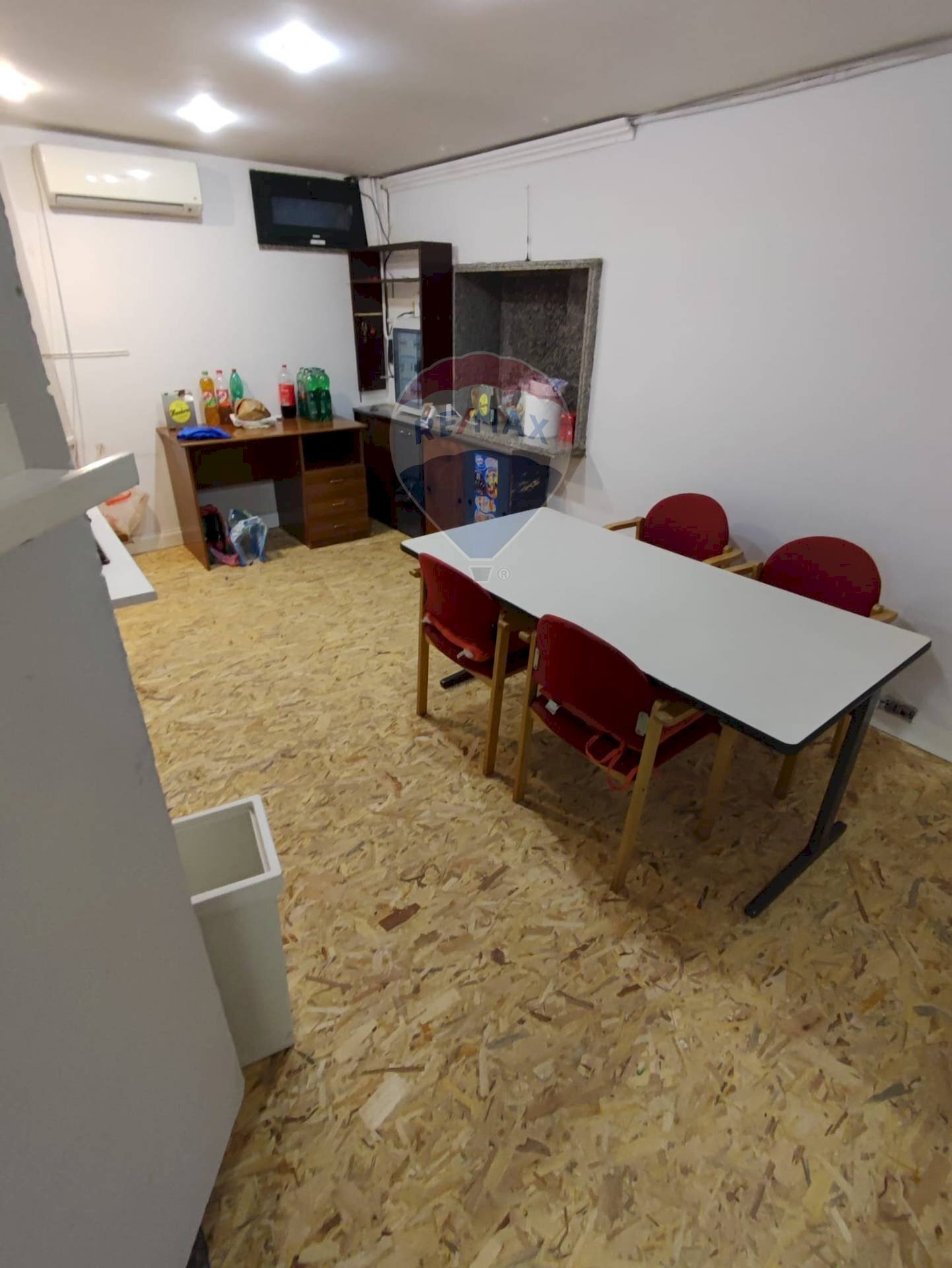 Sala da pranzo - Locale Commerciale Via Siziano
 
27, Roma - foto 3