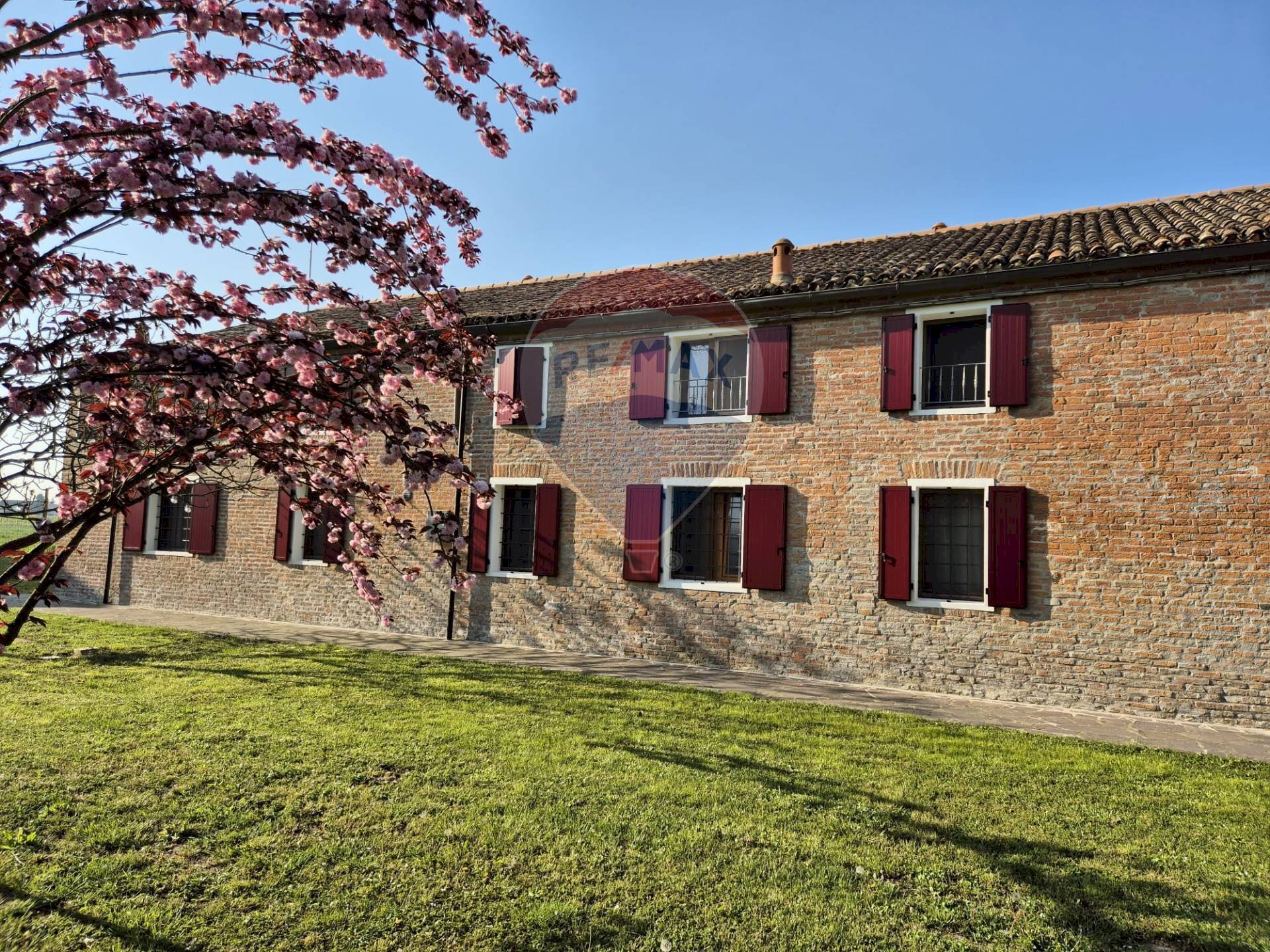 Casa all\'aperto - Commercial Activity Via Ferrara
307, Masi Torello - photo 3