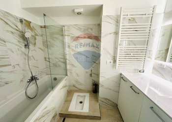 Bagno - Villa Bifamiliare Corso Italia
 
209, Savona - foto 10