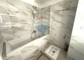 Bagno - Villa Bifamiliare Corso Italia
 
209, Savona - foto 12