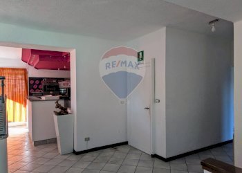 Stanza vuota - Locale Commerciale Darfo Boario Terme - foto 11