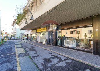 Edificio all\'aperto - Locale Commerciale Bergamo - foto 7