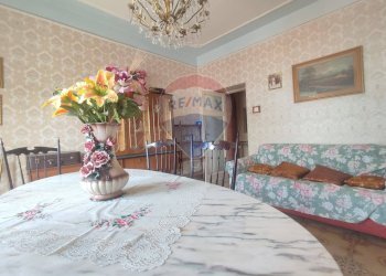 Sala da pranzo - Trilocale Rione Dei Preti
 
4, Foggia - foto 1