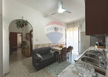 Sala da pranzo - Appartamento Via Gorizia
 
12, Vieste - foto 1