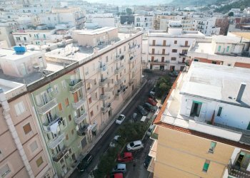 Edificio all\'aperto - Appartamento Via Gorizia
 
12, Vieste - foto 24